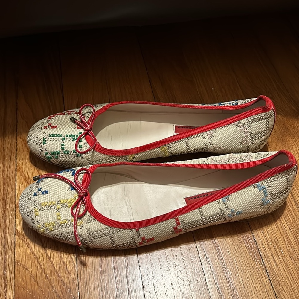 CH Carolina Herrera cross stitch ballerina flats size 39 worn twice RARE
